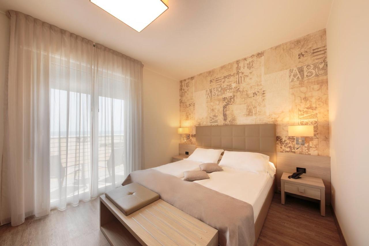 Hotel Monaco Caorle Exterior photo