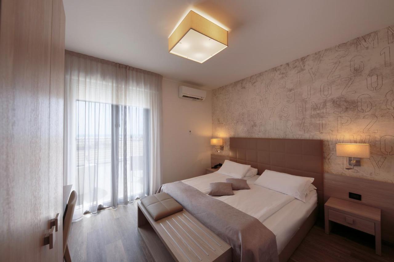 Hotel Monaco Caorle Exterior photo