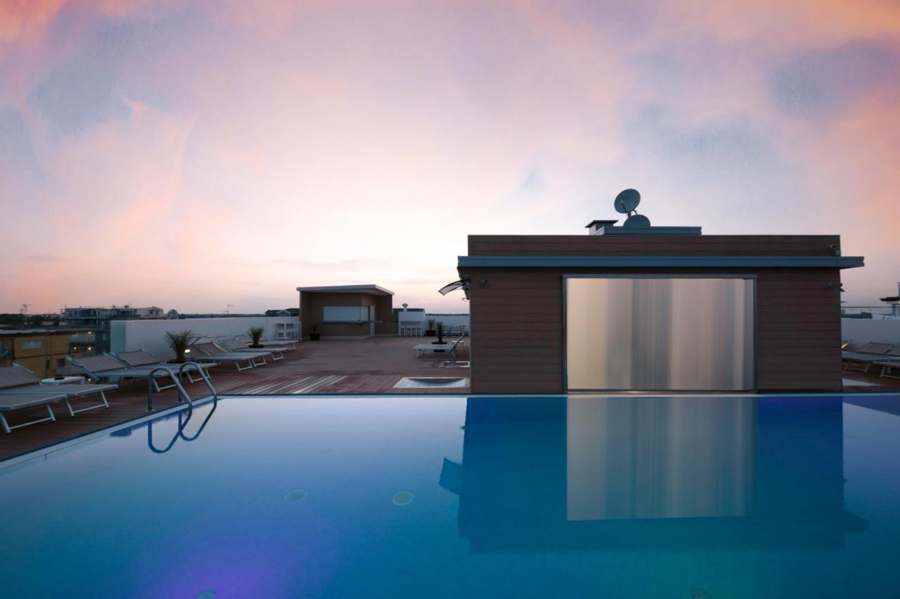 Hotel Monaco Caorle Exterior photo
